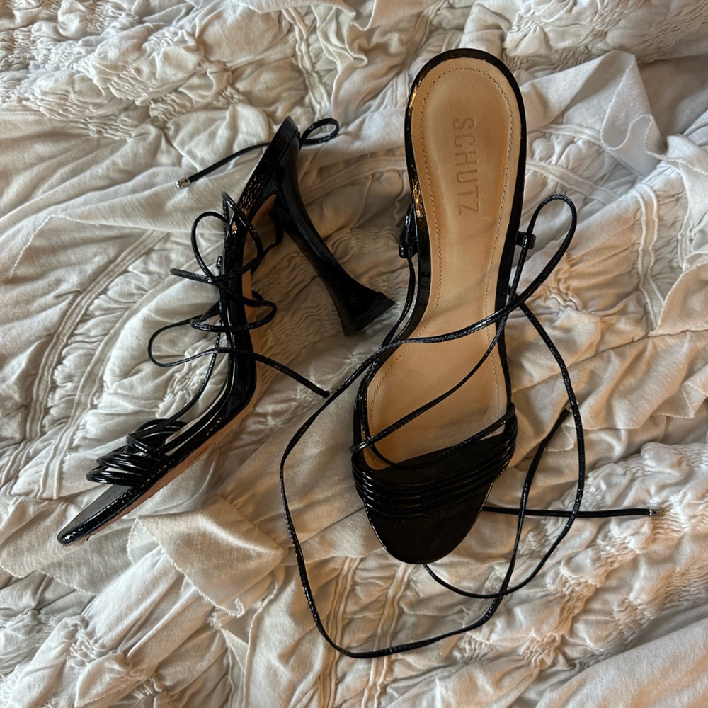 9.5 SHUTZ heels